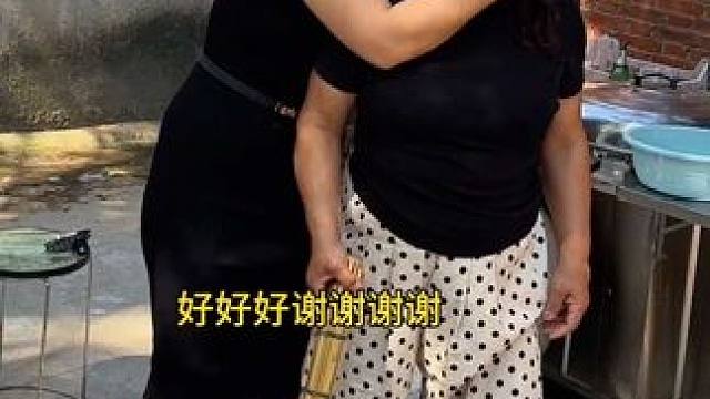 天哪 大号解封了解封了 申请了一晚上没睡觉 终于回来了 ！全家人知道这个好消息都跟着我激动的快要哭了