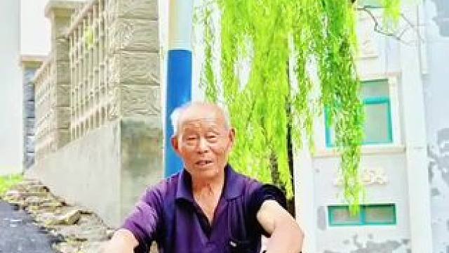 #图文伙伴计划 #山村行 #西营之行（392）走进拔槊泉村，村里的留守老人。