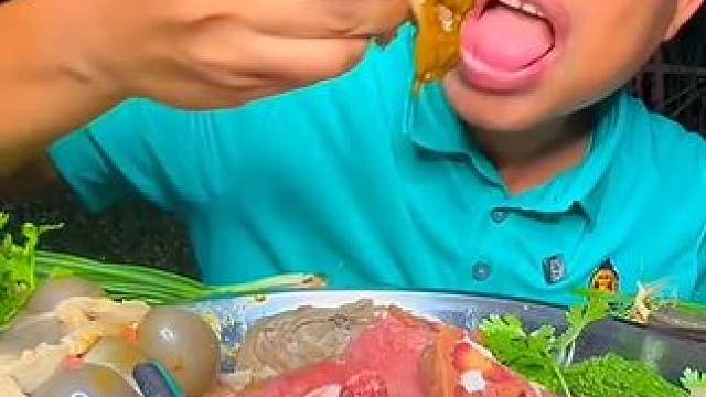 牛瘪酱汁刺身牛大肠 #美食 #户外美食 #泰国美食 #内容启发搜索