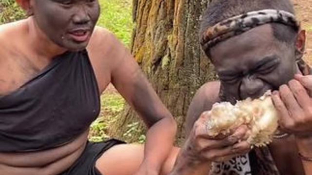 非洲原始部落 #非洲原始部落 #我的乡村生活 #野外生存建造 #乡村的生活 #野外生存技能