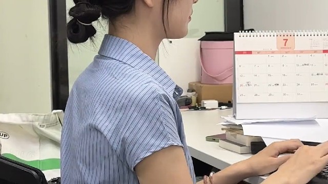 那些天天抱怨却死活不离职的同事