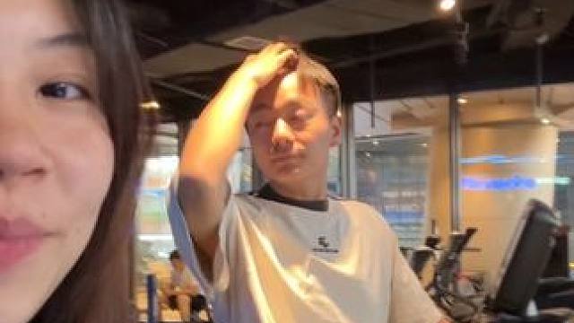 他说他主要是想陪我，怕我一个人健身太孤单 #杨俊豪的自嗨日常 #闺蜜日常