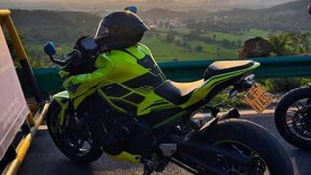 一边不努力 一边喊着命运的不公平