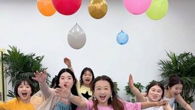 气球盲盒，哈哈 #办公室搞笑 #办公室日常 #真会玩系列 #盲盒