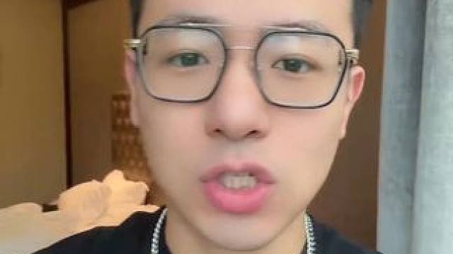 “请教练不要干扰比赛” #羽毛球 #林丹杯小阳哥教练 #小阳哥