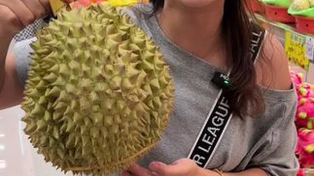 房小兔上海城店新店开业！榴莲只要18.8一斤 #新鲜采摘 #榴莲控 #应季水果 #金枕榴莲