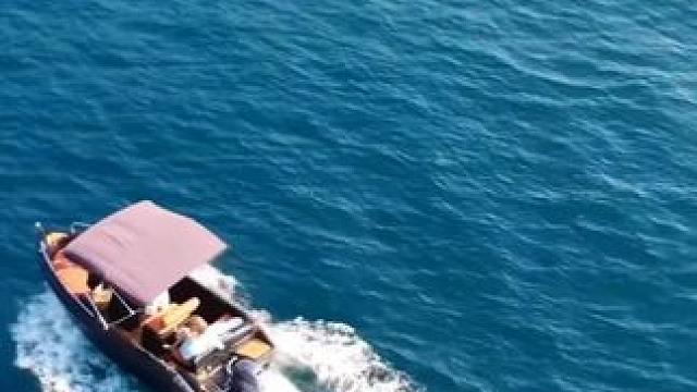 找不到答案的时候 就去看看世界吧 带你观看塞波黑的独特色彩
#塞波黑 #旅行推荐官#旅行大玩家#治愈