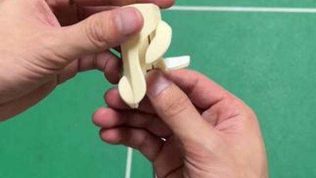 羽毛球握拍训练器来了！新手初学者再也不用怕学不会正确握拍 #羽毛球 #打羽毛球 #羽毛球握拍#握拍矫