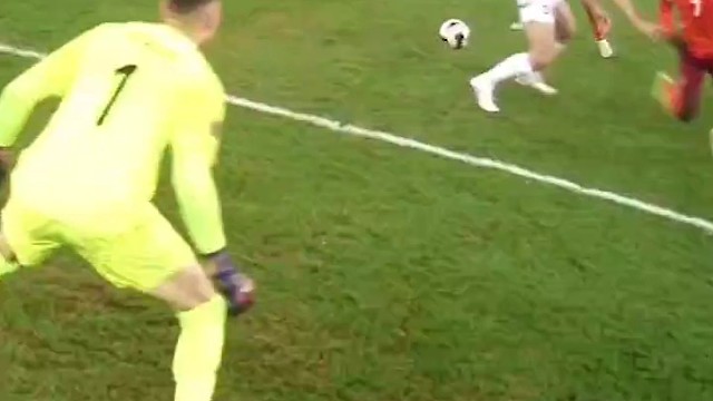 别妄图挑战叫彼得的门将！