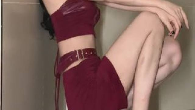 “睡觉就是生活的重启，晚安”#辣妹穿搭 #御姐