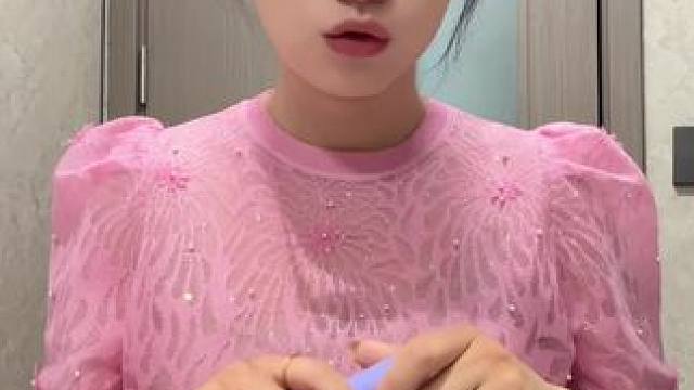 今天带珠珠去打疫苗，时隔一个多月她还没忘记那个地方。我姐他们快回老家了，带珠珠跟姐姐们玩会#vlog