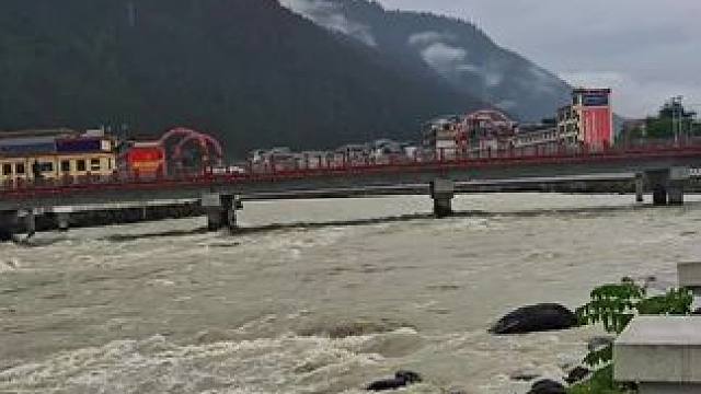 #给你一个来西藏的理由吧 #大好河山一起打卡 #风景如画的地方 #云雾缭绕人间仙境 #人间仙境美如画