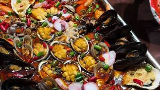 #同城发现 在老城区也可以吃到丰富的海鲜大咖啦#海鲜 #必吃榜 #海鲜大餐 #同城好店推荐