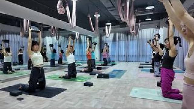 银安路朋友注意！金诚普拉提瑜伽放大招，原价1580的小班课现888元十节！从头到腿舒展，老师手把手教