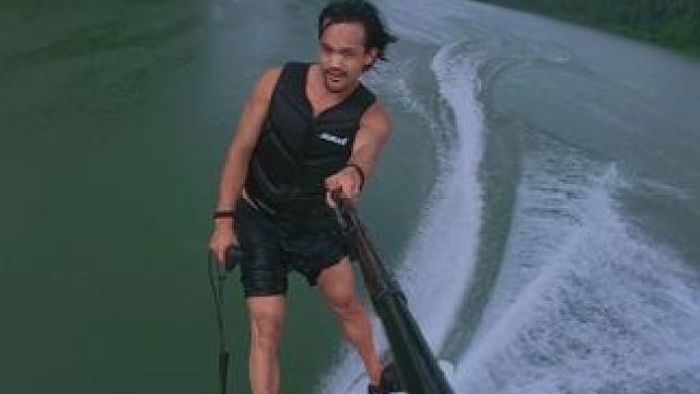 太爱下雨的桂林了，能够冲刷一切烦恼 #水上运动 #动力冲浪 #遇龙河