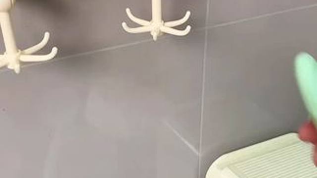 六爪挂钩 这个六爪挂钩真的太好用了，一个就能顶六个衣架来用，拿取方便，一目了然#挂衣架 #六爪挂钩 