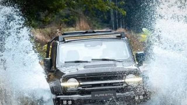 教科书级别的涉水 #越野车 #涉水 #汽车知识 #科普