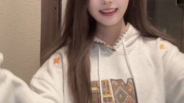 身体不协调的冰子尽力了#梓渝摇 #梓渝摇来了 #甜妹