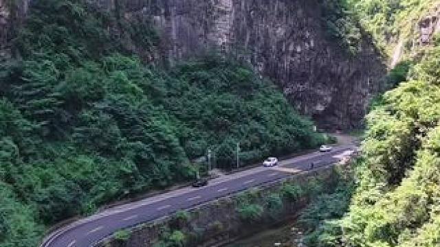 这样的峡谷美景，你还不赶快来打卡拍照吗？#行走山水间 #当阳大峡谷#瀑布