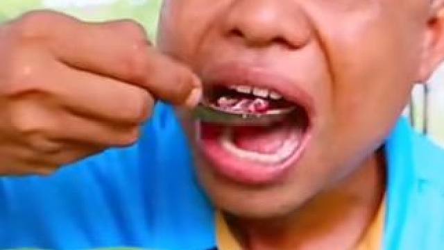 辣椒蘸水️雪花鲜牛肉 #美食 #户外美食 #泰国美食 #内容启发搜索