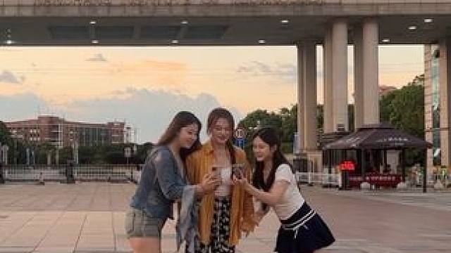 南昌理工学院 关于南昌理工学院 我摊牌了 这里的学姐温柔有趣 25小时在线解答#南昌理工学院#南昌理