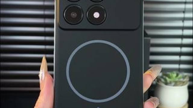 红米k70pro无边框磁吸手机壳，原机手感，轻薄散热不沾指纹 #红米k70手机壳#红米k70至尊版手