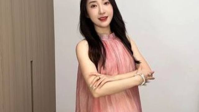 这么好看的连衣裙为什么没有早点发现！ #温柔风连衣裙 #神仙裙子 #谁穿谁好看