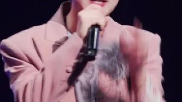 “月亮啊月亮你不懂 六便士到底多重” #宝石老舅#宝石gem#若月亮没来#宝石老舅海口演唱会