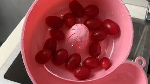 蜗牛自动清洗篮 蜗牛自动清洗篮，有了它，以后洗水果可就太方便了，自动洗干净还能自动沥水，#沥水篮  