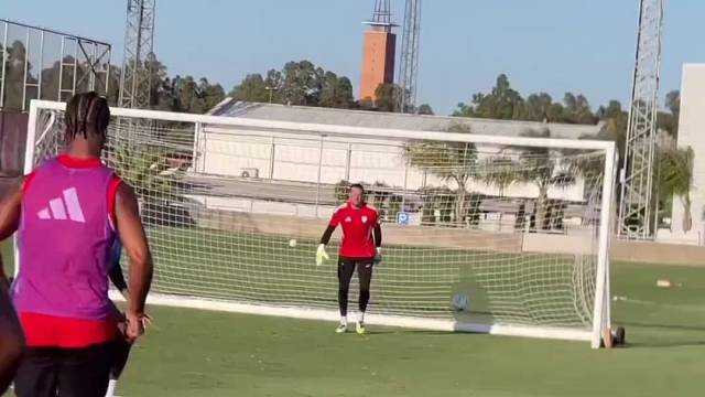 这个带球过人值得一看