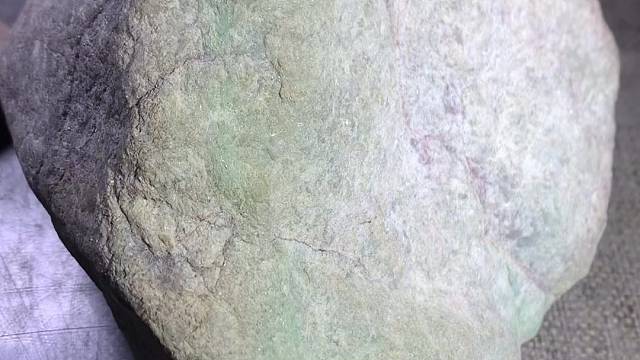 木纳。2.9公斤。冰色