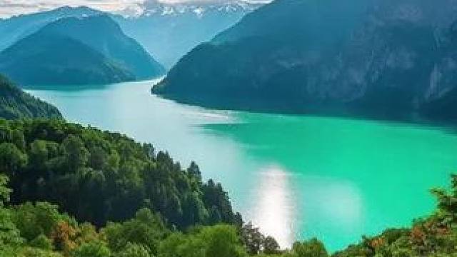 问候 #带你走进风景如画的世界 #带你走进风景如画的世界 #即梦AI