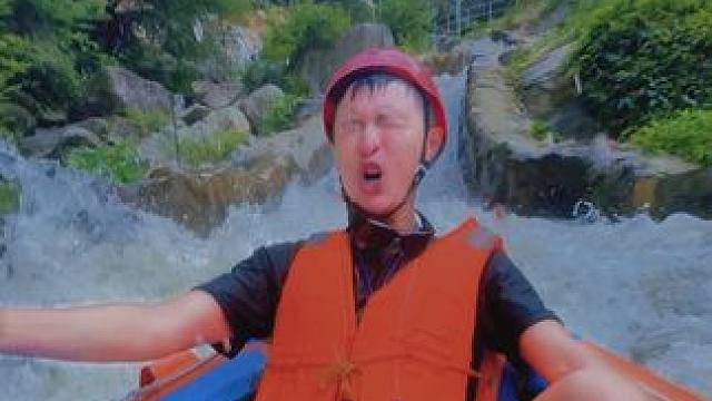 我就奇怪了 大热天的武汉的神牛溪咋就嫩多人？