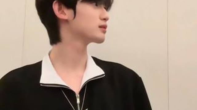 摇啊摇哈哈哈 #栗米摇 #转笔舞