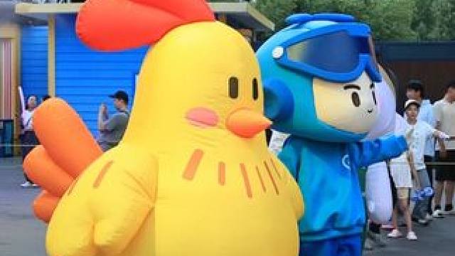 太好了，是雪王带街溜子天团空降武汉#淘宝闪购点外卖更优惠 #武汉欢乐谷HOHA音乐公园 #闪购一夏