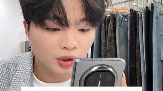 能满足这么多要求的裤子，外面还真不好找 #牛仔裤 #原牛 #原牛脱浆 #微喇裤 #小个子穿搭