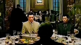 坐著的一桌子人，演技都是天花板級別的。
