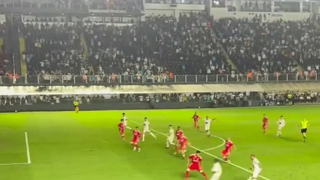 这镜头不用多说了已经过线了