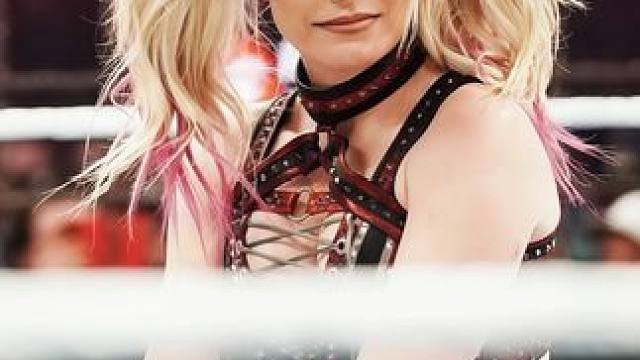 阿莱克萨出师不利惨遭淘汰！比安卡vs丽芙摩根，精彩比赛下！ #WWE #丽芙摩根 #比安卡贝莱尔 #