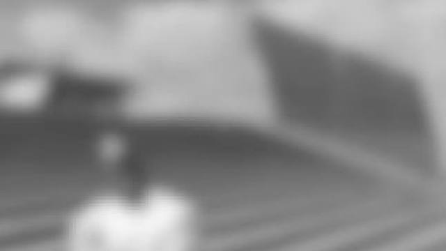 一直都觉得遇见你，是我足够幸运，对我来说你的出现就是我世界里的一束光。喜欢你，爱上你，是我做过最对的