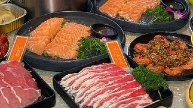 100多吃这一桌，你们觉得不划算？最关键的是畅吃
#自助 #海鲜自助 #集渔泰式火锅