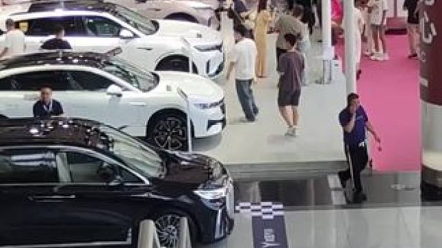 家人们，2025青岛国际车展正在青岛国际会展中心举行，它是五大车展之一。二十四届秋季车展门票12.3