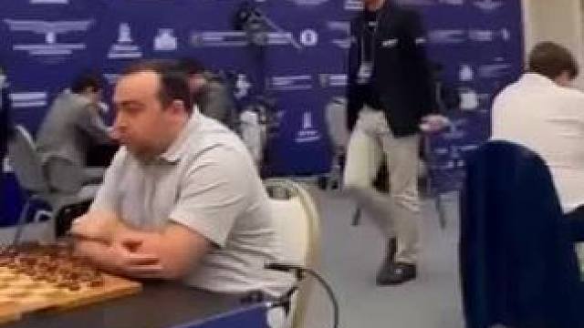 卡尔森迟到的源头找到了…师承卡斯帕罗夫#搞笑 #每日分享 #国际象棋 #卡尔森