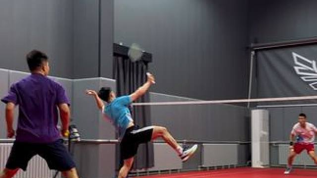 你要让时间 怎么转#羽毛球 #羽毛球精彩片段 #羽毛球比赛 #瞬