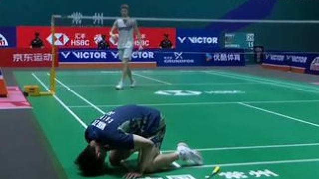 好消息！好消息！男单教练也美美的过周末了！#男单 #王正行 #中国羽毛球公开赛