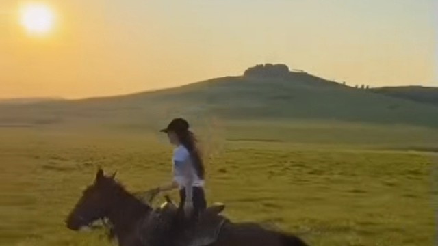 生活不会完美，
但你可以用乐观让它变得更美好