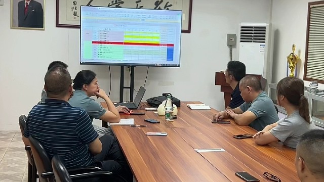 好工匠部门主管周末加班开月阿米巴总结会