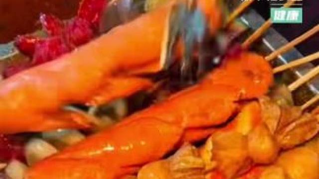 年轻人吃过多的高油脂食物，就是在透支健康！