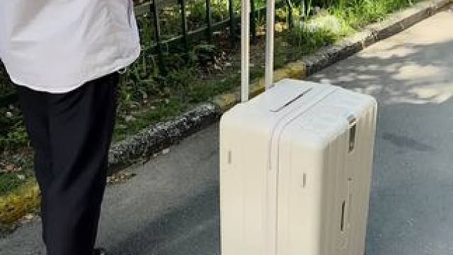 宝藏行李箱登场！汉客镇店款颜值实力双在线#汉客行李箱 #高颜值行李箱 #出差旅行必备 #旅行拉杆箱