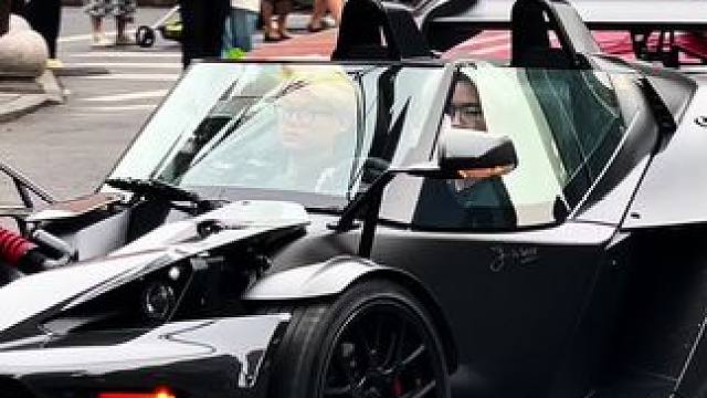 这么好看的车，为什么它没有篷，非常少见的一台ktmx-bow#ktmxbow #汽车摄影 #上热搜 